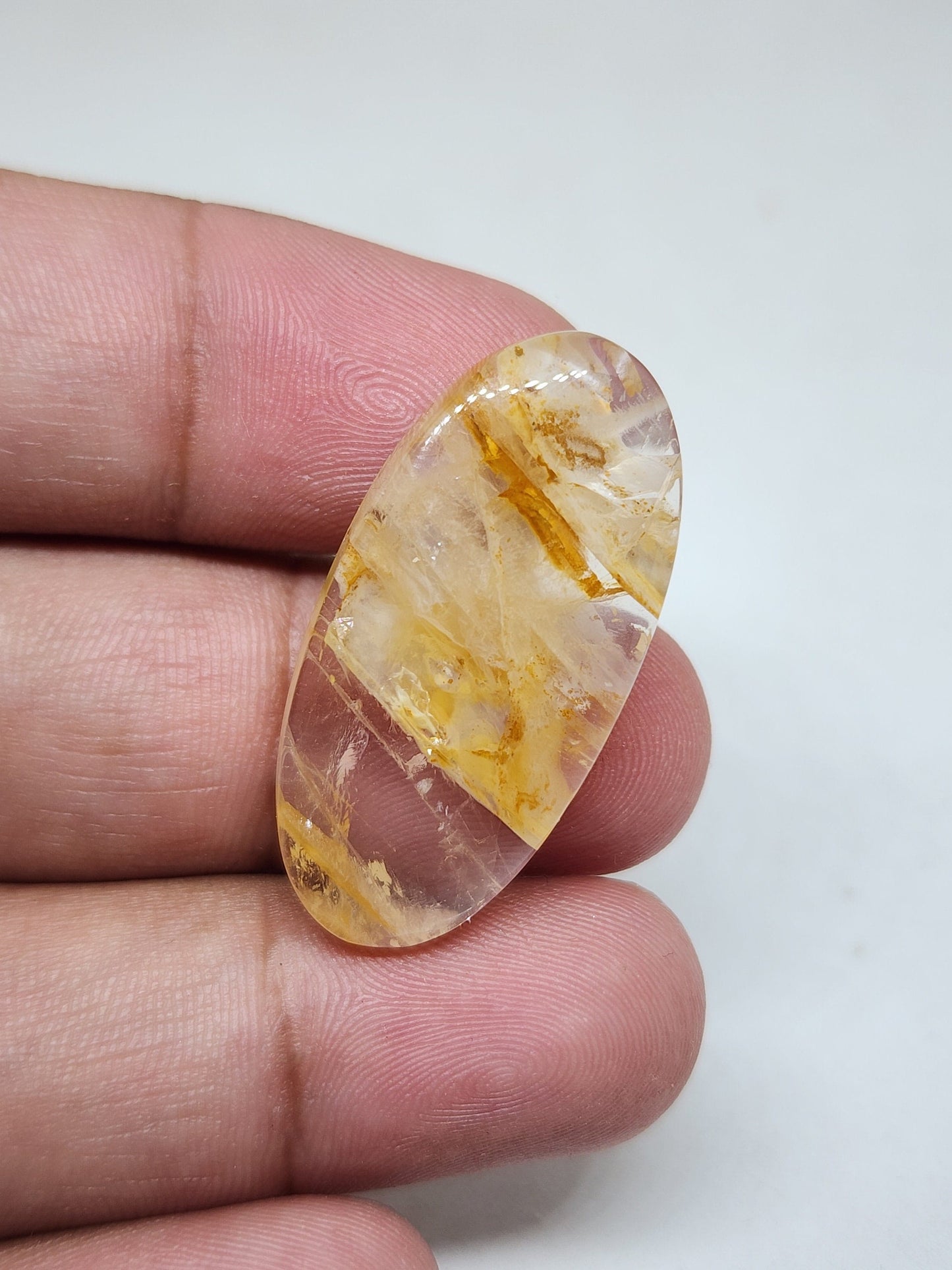 Oval Cherry Quartz Cabochon: 32 Carat Loose Gemstone