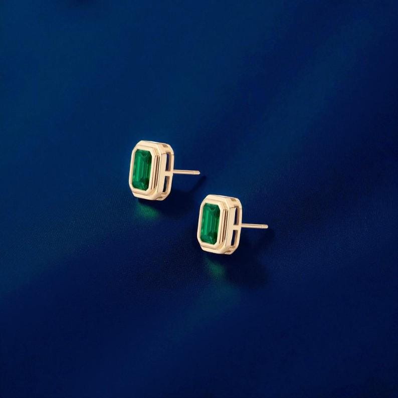 925 Silver Emerald Cut CZ Stud Earrings â Dainty Minimalist Green Stone Jewelry Gift