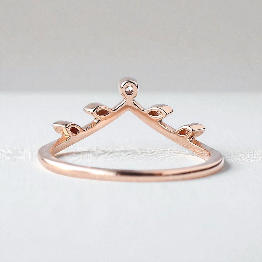 925 Silver CZ Chevron Leaf Ring â Dainty V Shaped Stacking Minimalist Wedding Band