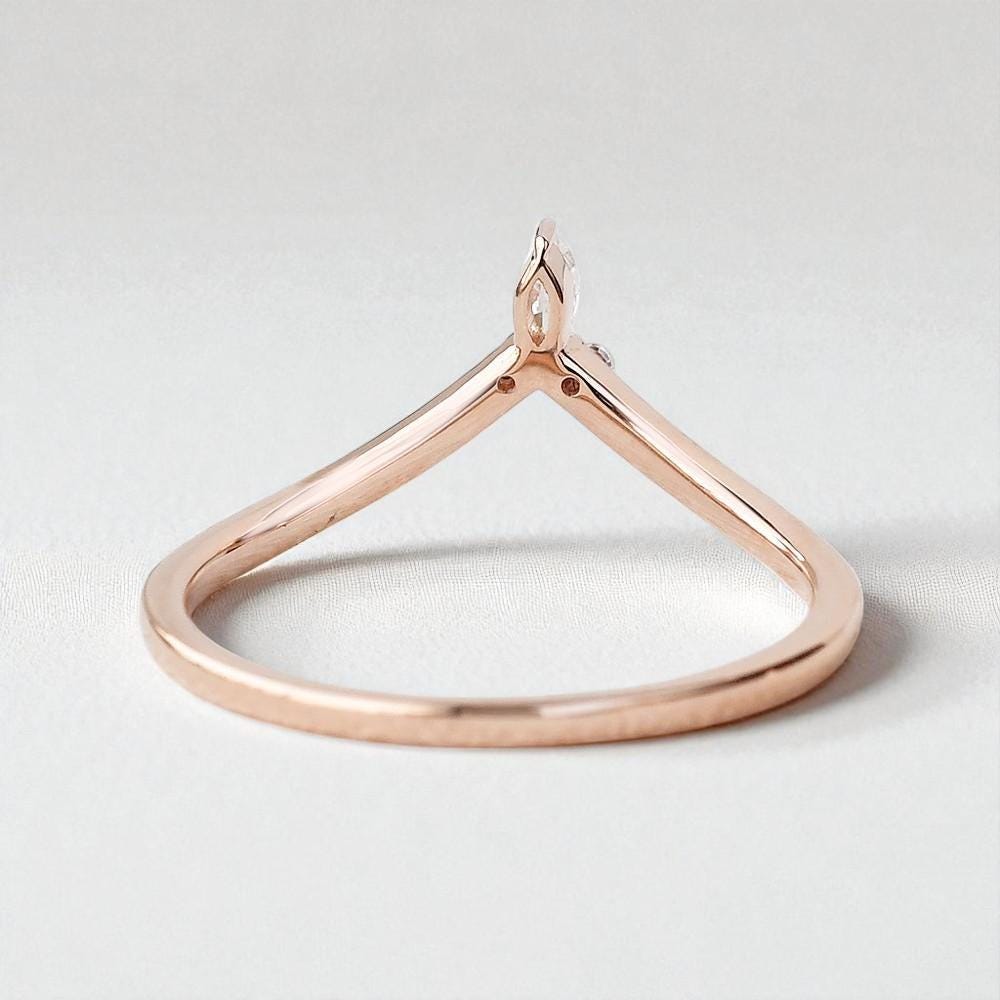 925 Silver Marquise CZ Chevron Ring â Dainty V Shaped Stacking Wedding Promise Band