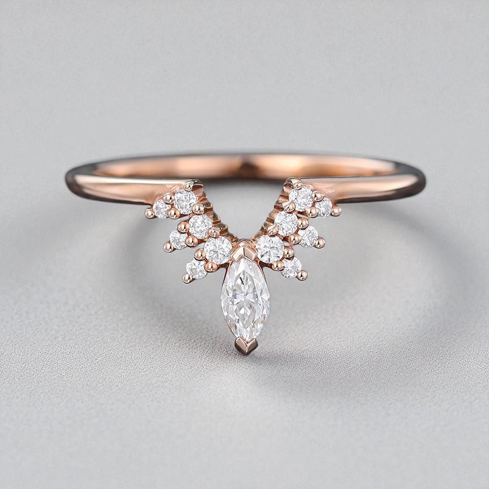 925 Silver Marquise CZ Chevron Ring â Dainty V Shaped Stacking Wedding Anniversary Band