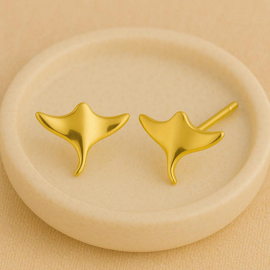 Manta Ray Stud 925 Silver | Stingray Jewelry | Minimalist Sea Life Studs | Tiny Earrings