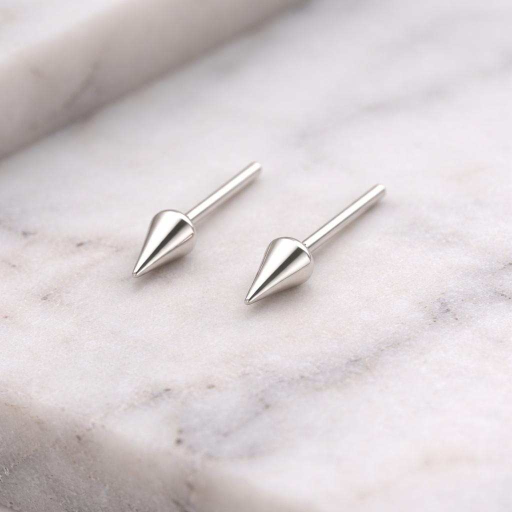 Spike Stud 925 Silver | Minimal Cone Earrings | Unisex Earrings