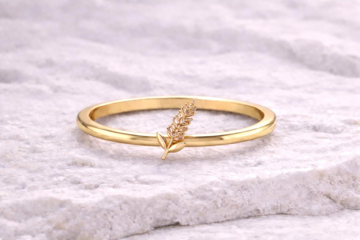 Dainty 925 Sterling Silver Lavender Ring - Minimalist Floral Band