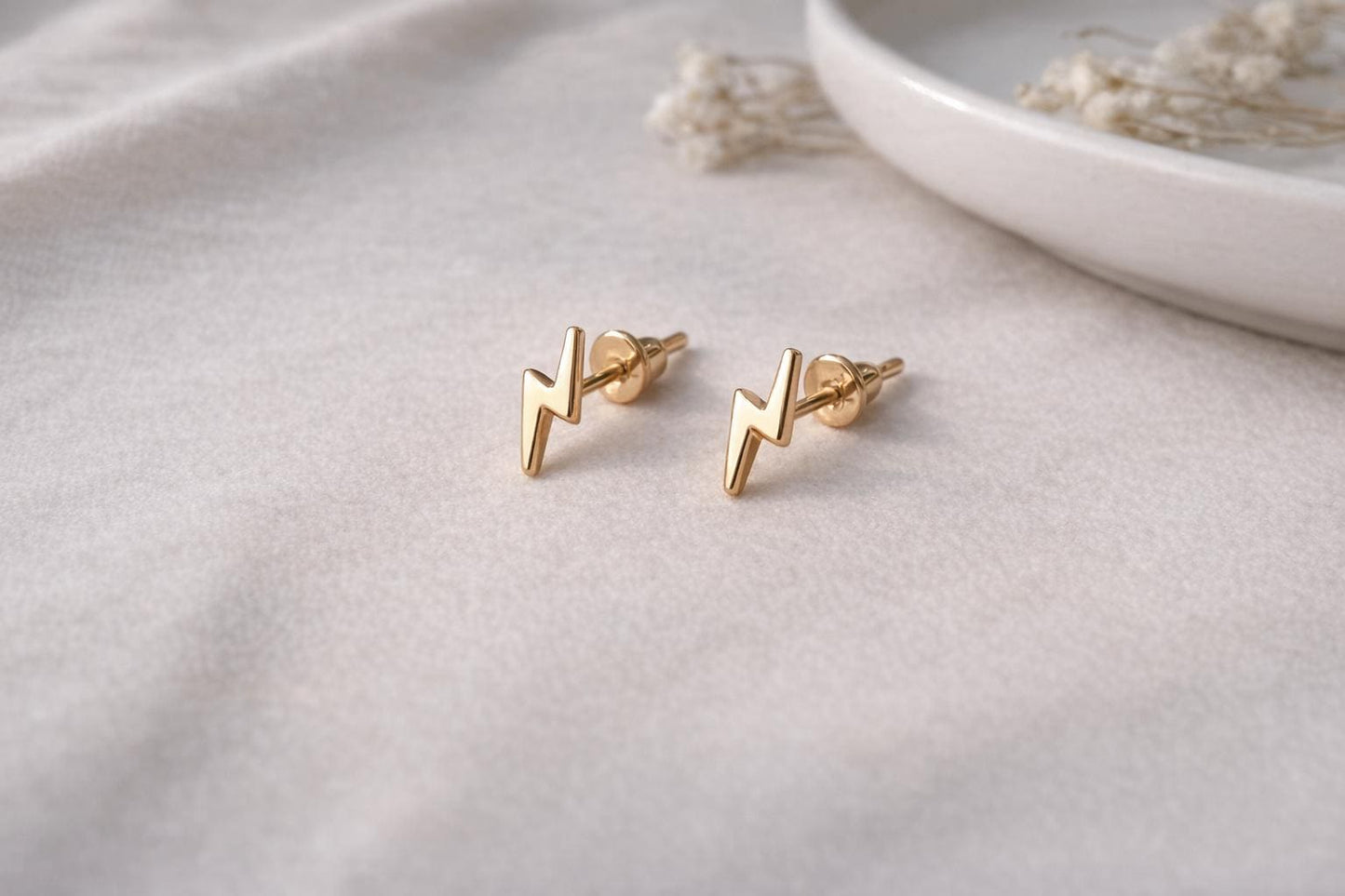 925 Sterling Silver Lightning Bolt Stud Earrings â Tiny Thunder Studs â Minimal Everyday Jewelry