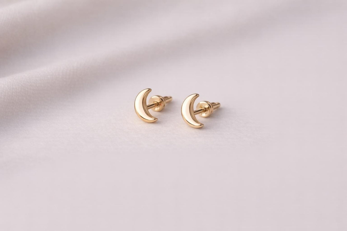 925 Sterling Silver Moon Stud Earrings â Tiny Crescent Moon Studs â Minimal Everyday Jewelry