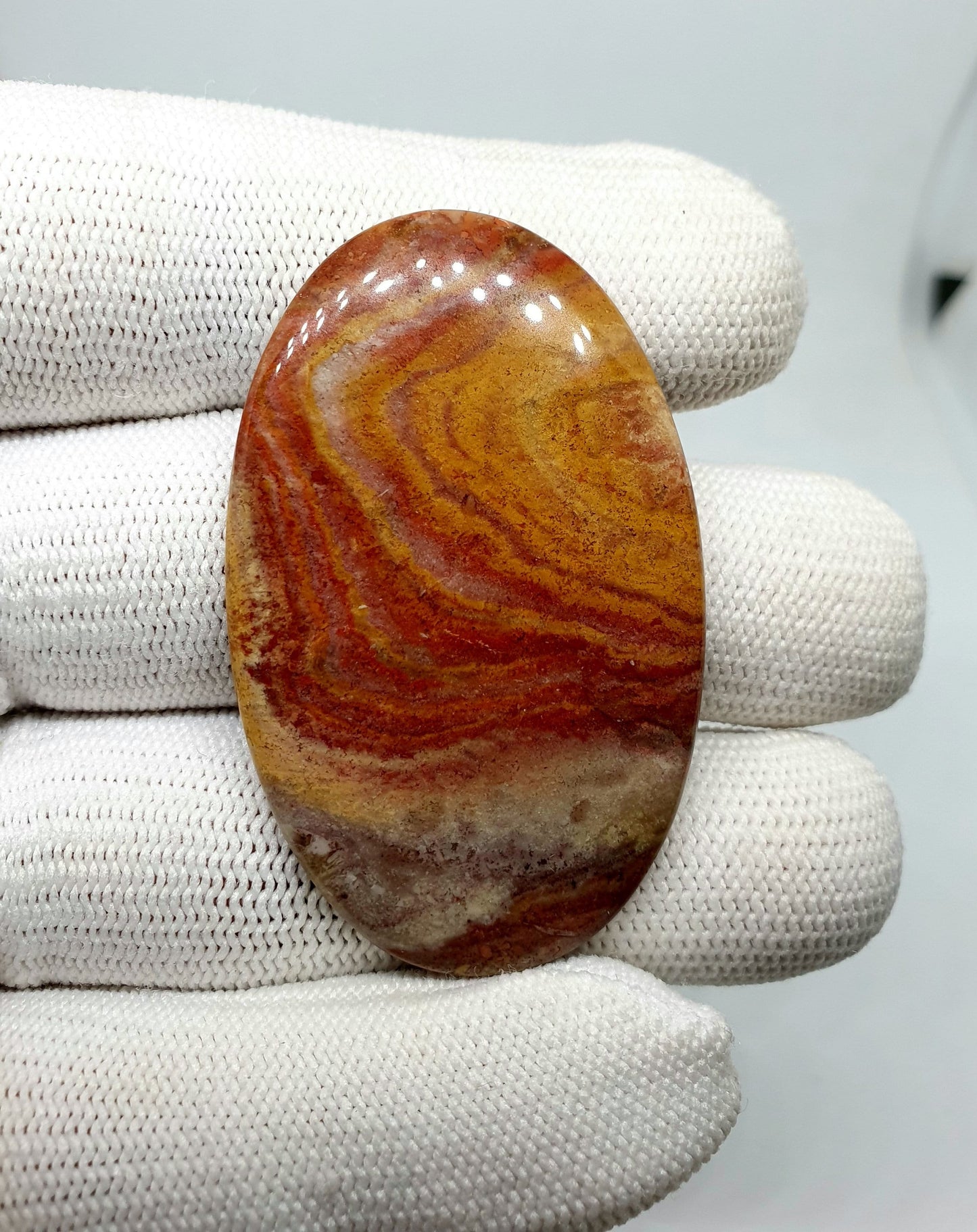 Mookaite Jasper Cabochon: Brown & Red Oval Gemstone (53x33x4mm, 75.50 crt
