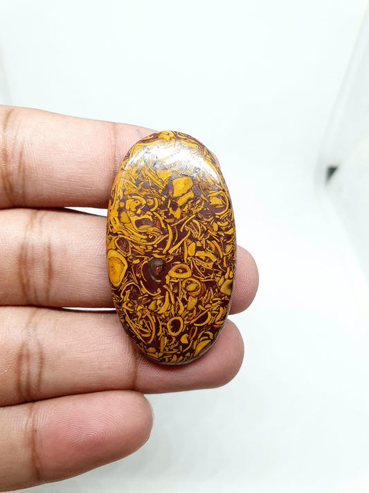 Oval Mariam Jasper Cabochon: AAA Quality Gemstone, 67.60 Carats