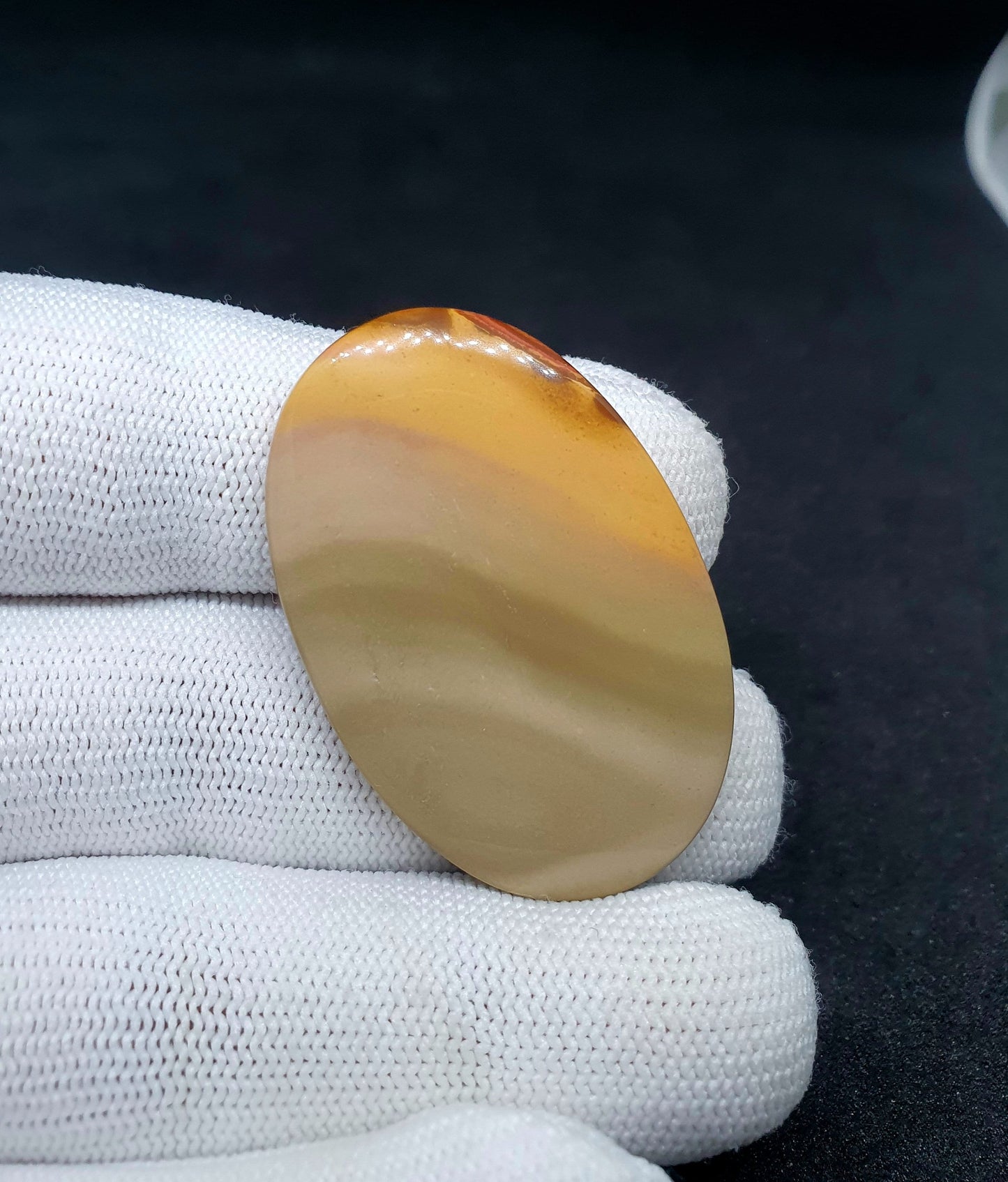 Mookaite Jasper Cabochon: Natural Designer Gemstone (47x30x7mm, 85.60 Carat