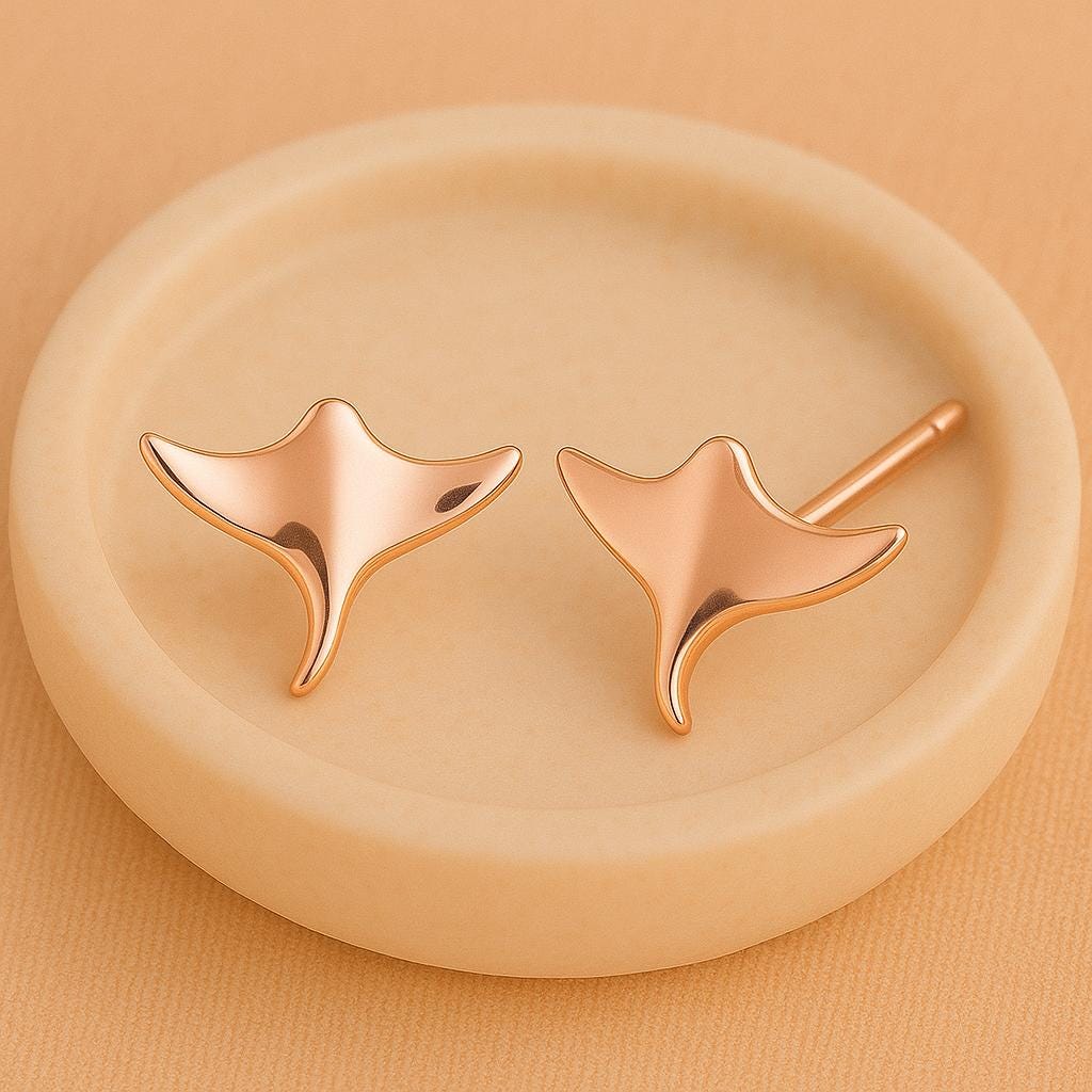Manta Ray Stud 925 Silver | Stingray Jewelry | Minimalist Sea Life Studs | Tiny Earrings