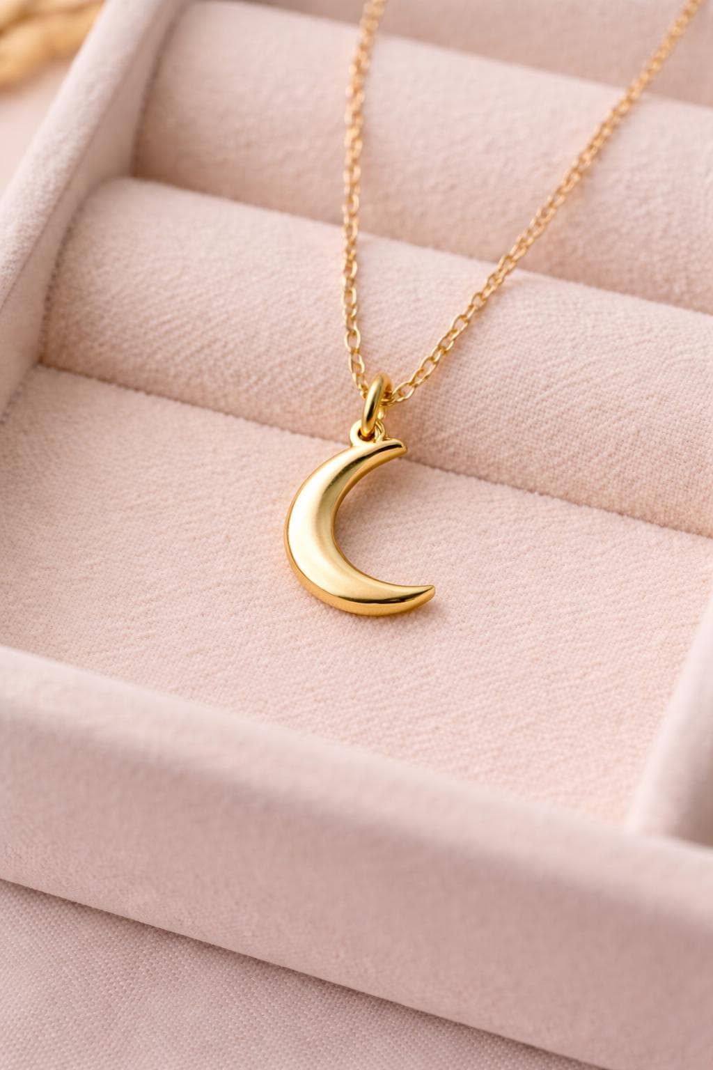 Crescent Moon Necklace 925 Silver | Minimal Moon Pendant | Celestial Jewelry