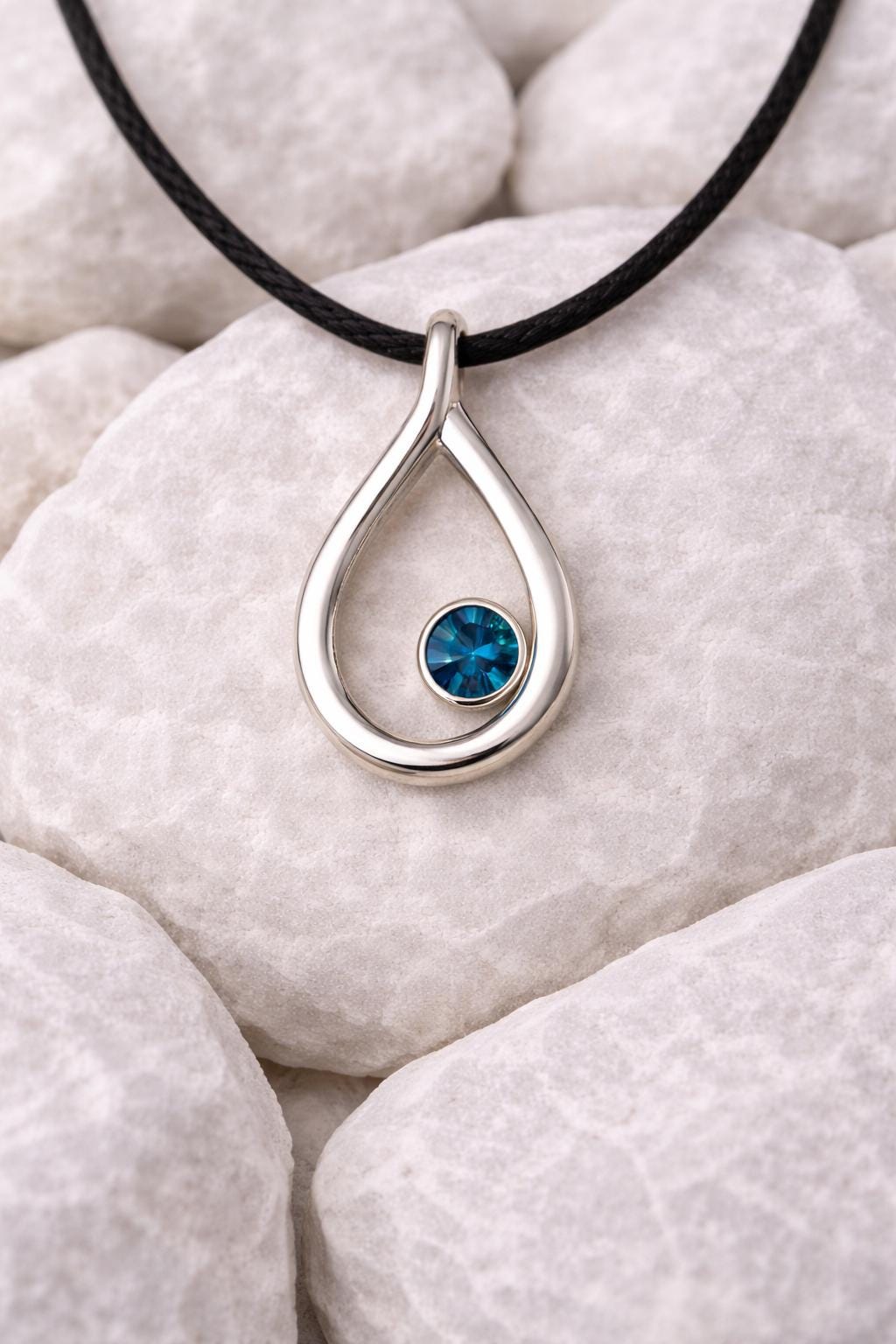 925 Silver London Topaz Teardrop Pendant Necklace – Minimal Blue Gem Gift for Her
