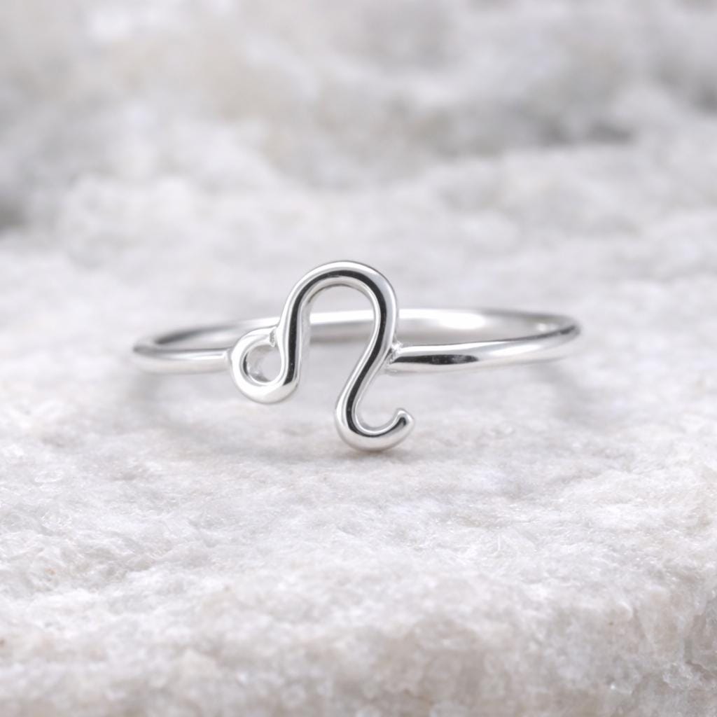 Sterling Silver Leo Zodiac Ring, Minimal Astrology Band, July August Birthday Jewelry